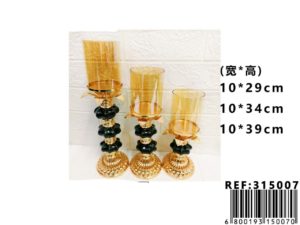 Juego de tres piezas de candelabros
