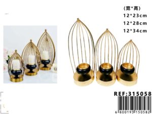 Juego de tres piezas de candelabros