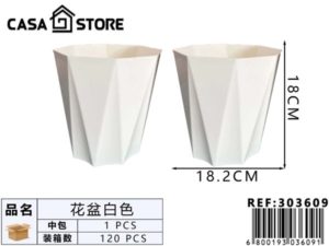 maceta blanca con textura